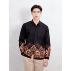 Swipe Up Kemeja Batik Pria Modern Slimfit Katun Lengan Panjang Motif Basupati Black