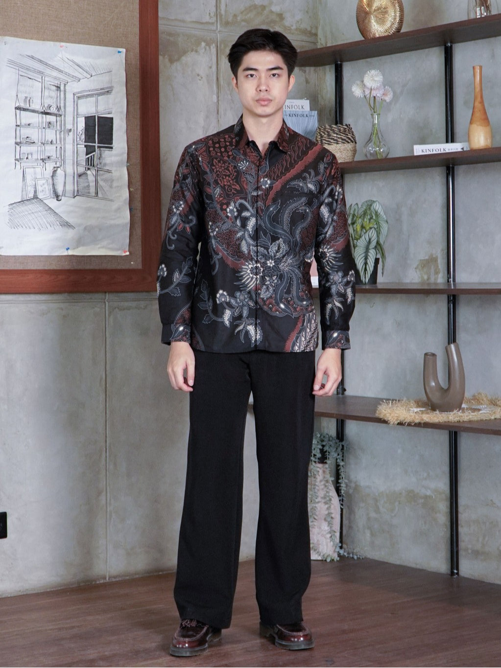 Swipe Up Kemeja Batik Pria Katun Modern Slimfit Lengan Panjang Hoya Mahogany Black
