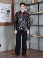Swipe Up Kemeja Batik Pria Katun Modern Slimfit Lengan Panjang Hoya Mahogany Black