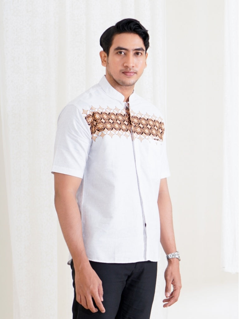 Swipe Up Kemeja Koko Pria Modern Katun Lengan Pendek Motif Fayez White