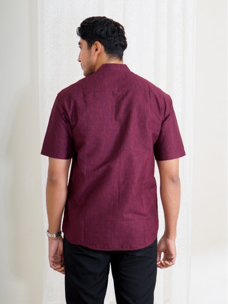 Swipe Up Kemeja Koko Pria Modern Katun Lengan Pendek Motif Ghaisan Maroon