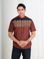 Swipe Up Kemeja Koko Pria Modern Katun Lengan Pendek Motif Aydan Brown
