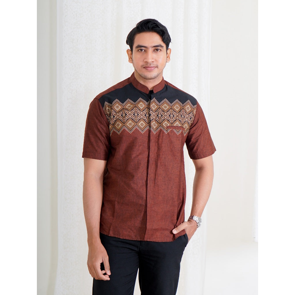 Swipe Up Kemeja Koko Pria Modern Katun Lengan Pendek Motif Aydan Brown
