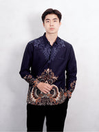Swipe Up Kemeja Batik Pria Modern Katun Slimfit Lengan Panjang Motif Rupakenca Navy