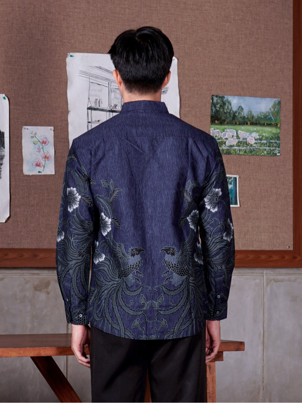 Swipe Up Kemeja Batik Pria Modern Slimfit Katun Lengan Panjang Motif Gokura Blue