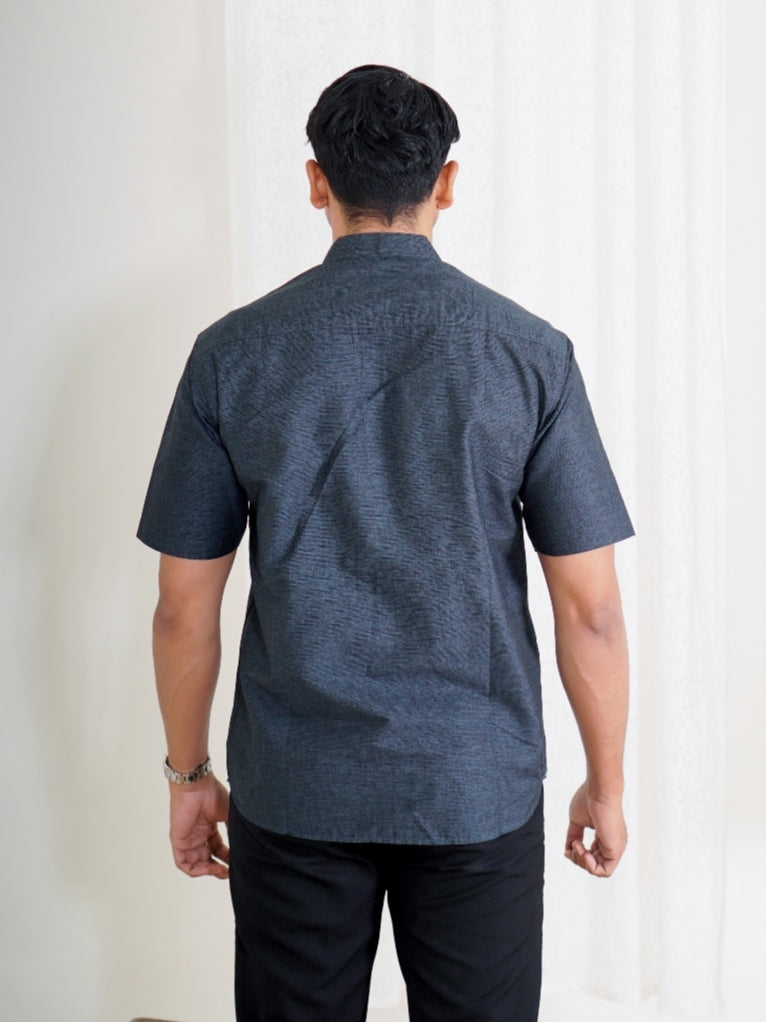 Swipe Up Kemeja Koko Pria Modern Katun Lengan Pendek Motif Aydan Emerald